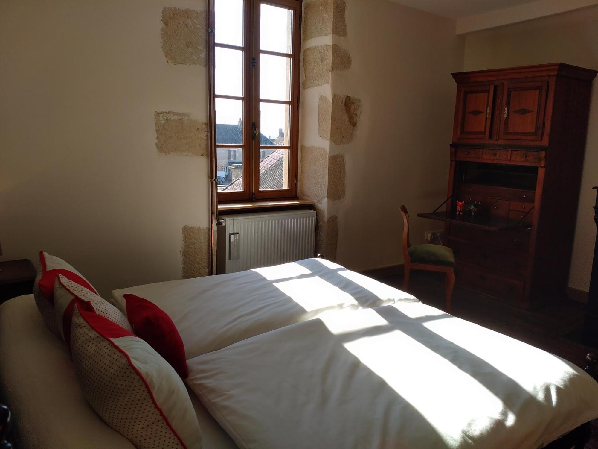 مبيت وإفطار Cercy-la-Tour Chez Casimir الغرفة الصورة